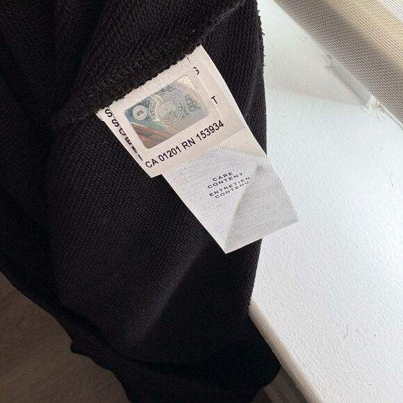 Canada Goose
'muskoka' Black Sweatshirt - Picture 7 of 7